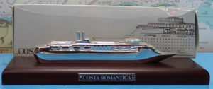 Kreuzfahrtschiff "Costa Romantica"  (1 St.)  IT 1993 in ca. 1:1400